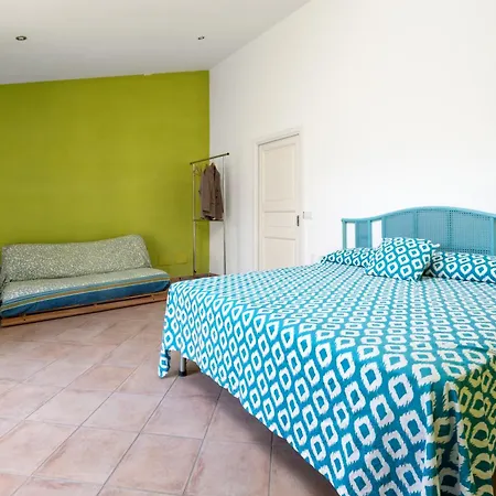 La Mela - De Vivo Realty *