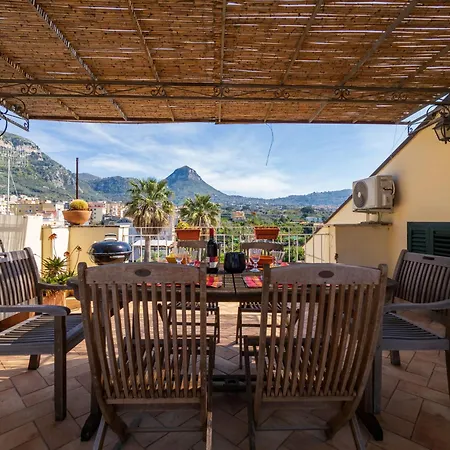La Mela - De Vivo Realty Apartmán *