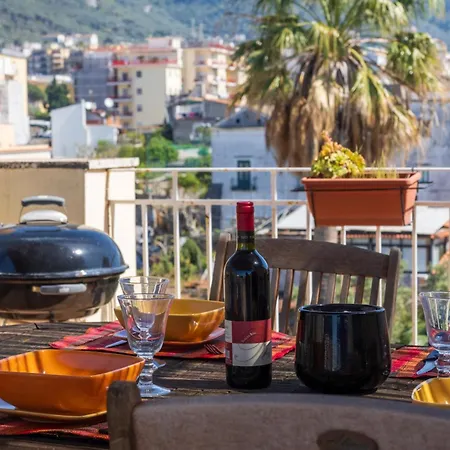 La Mela - De Vivo Realty