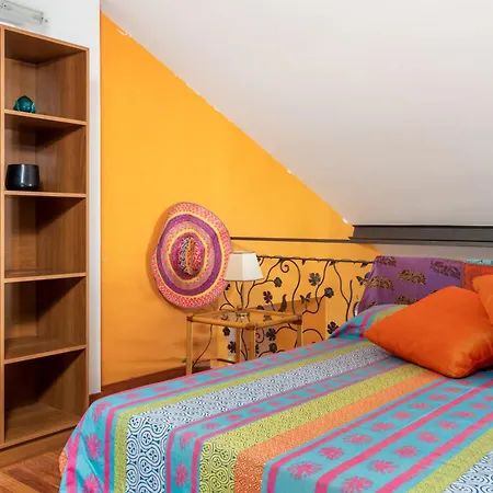 De Vivo Realty - La Mela Lägenhet *