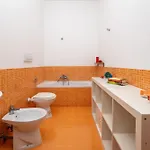 La Mela - De Vivo Realty * Meta